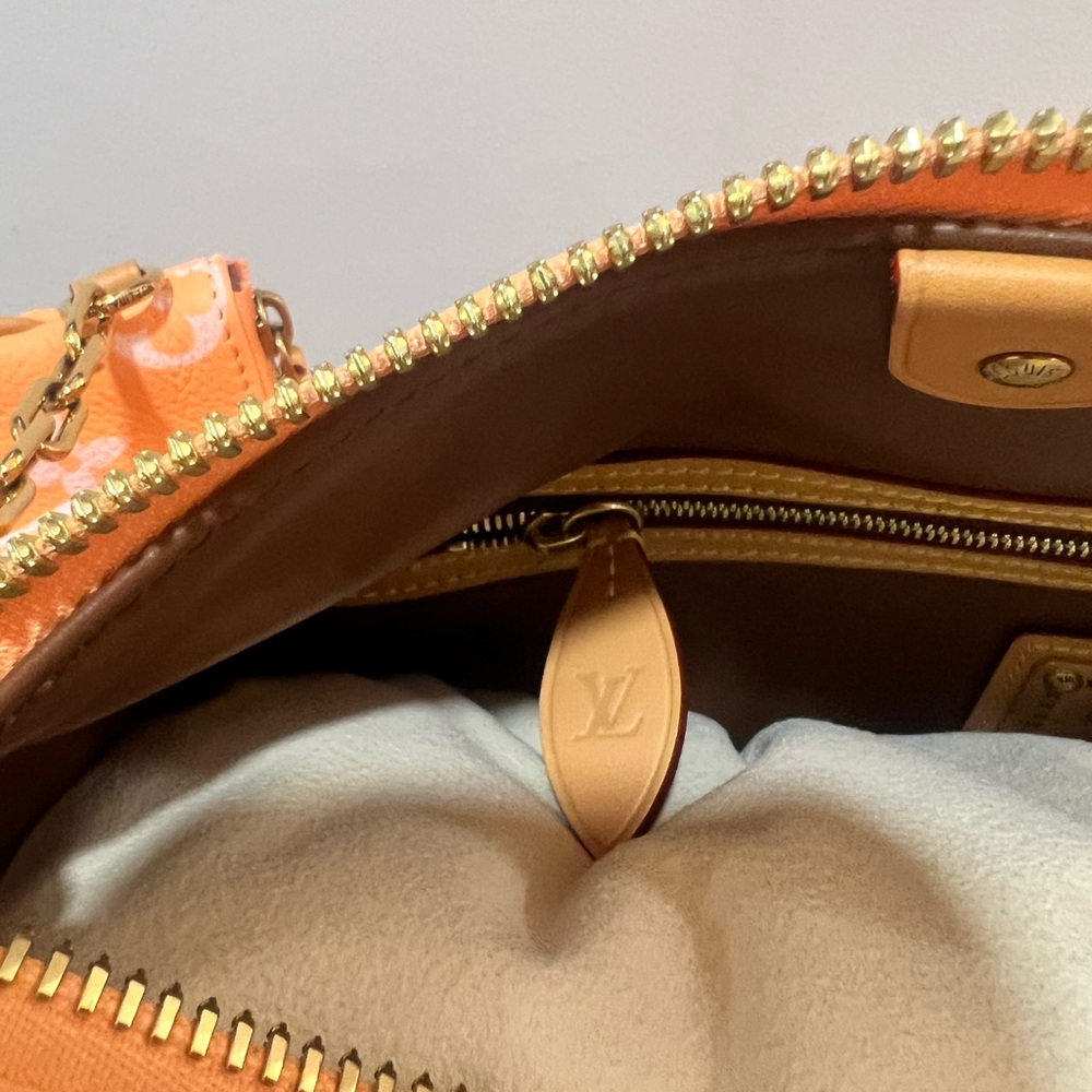 Louis Vuitton Summer Peach limited edition Monogram P9 Pharrell 40 ❌❌SOLD❌❌ - Picture 15 of 17